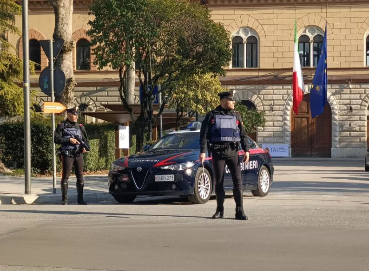 Foligno, fermato pusher 23enne: sequestrate 13 dosi di cocaina