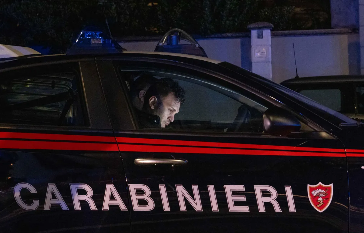 Paura a Perugia: aggrediti due giovani in centro, arrestati due rapinatori