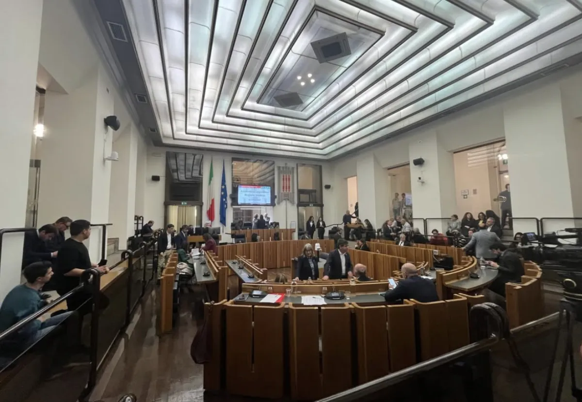 Proietti, sfiducia respinta e tensioni in Aula sulla sanità