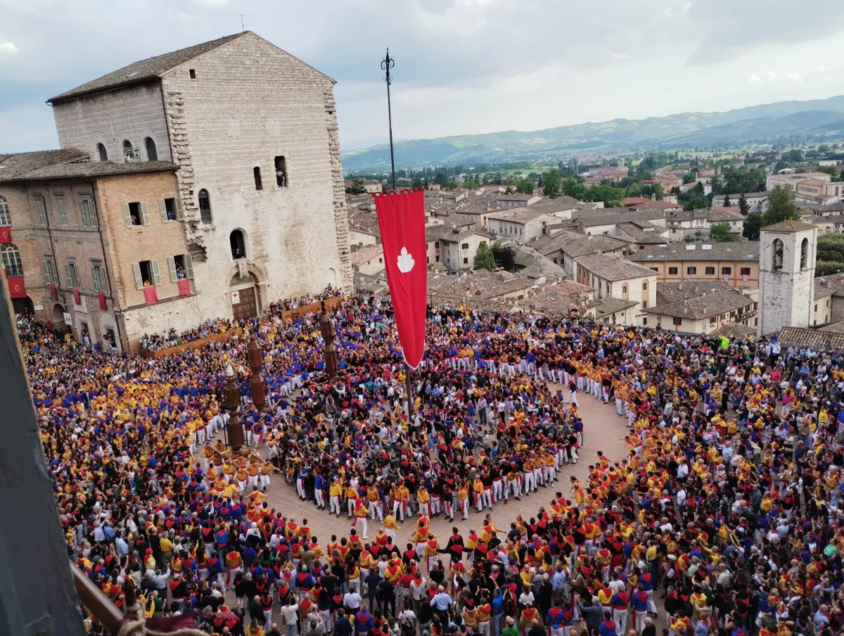 Corsa dei Ceri, Fiorucci ha deciso: cambia il percorso. Passaggio davanti alle Logge dei Tiratori