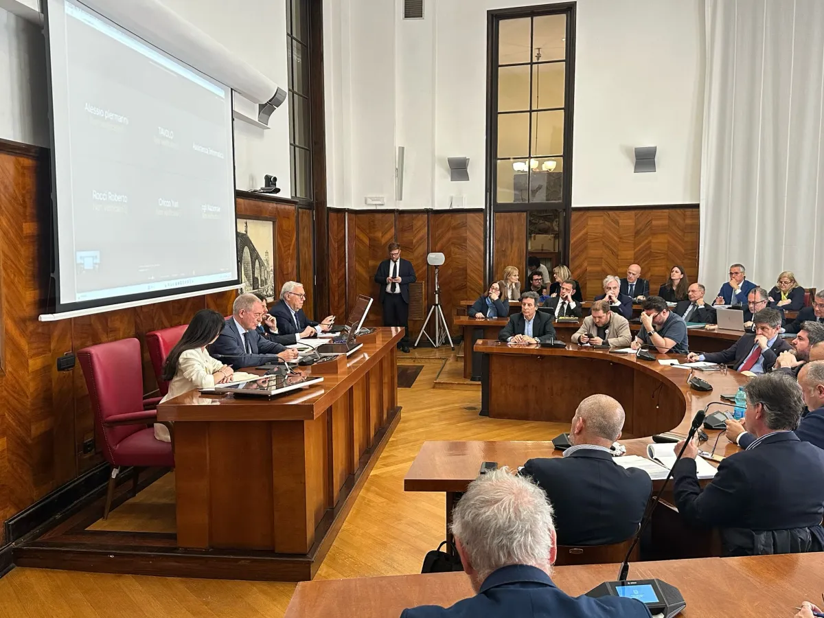 Piano industriale AST: Magnetico in stand by e costi energia giù del 30%, i sindacati reclamano un accordo territoriale
