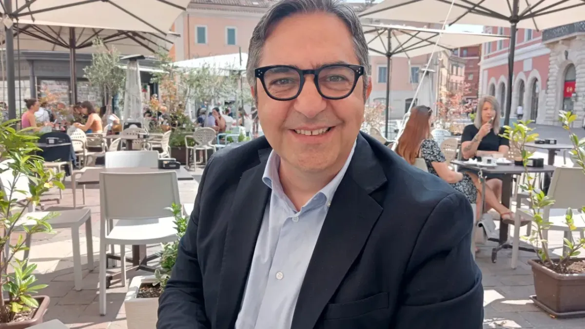 Far West in consiglio comunale, Alternativa Popolare alza lo scudo in difesa del sindaco Bandecchi