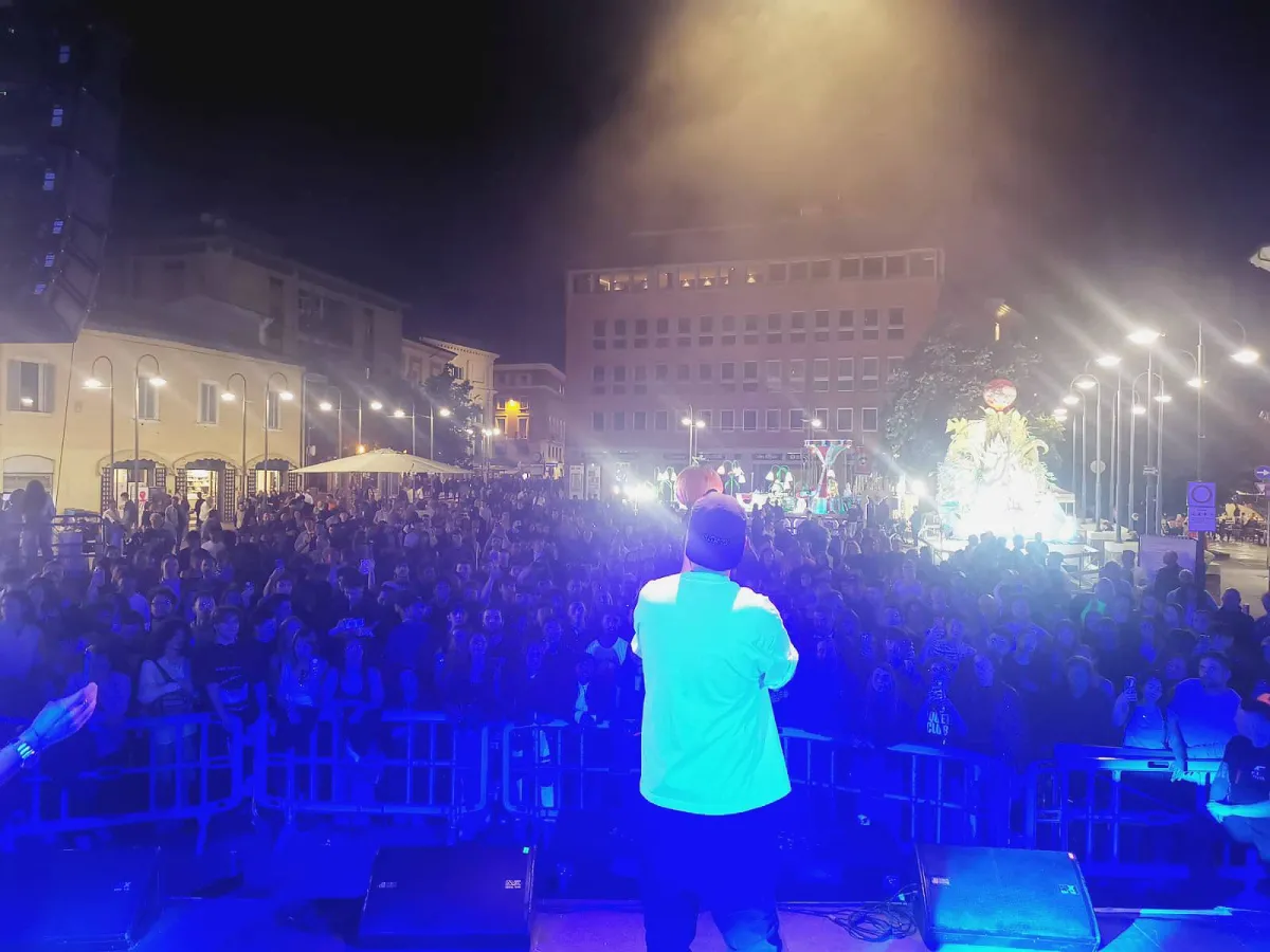 Il Cantamaggio ternano si rifà il look a ritmo di rap, grande successo per FestivalBarre