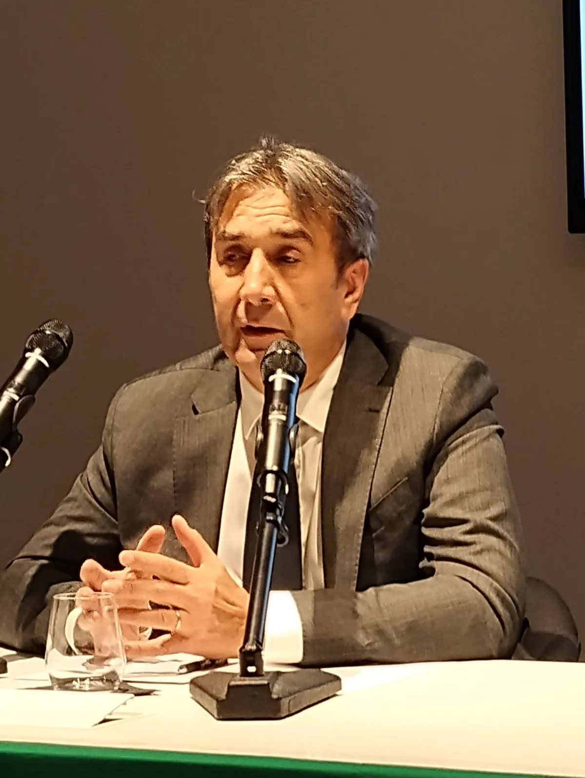Fiorucci spiega il cambio del percorso dei Ceri: “Una scelta maturata negli ultimi istanti”. Il Sindaco alla Conferenza dei capigruppo