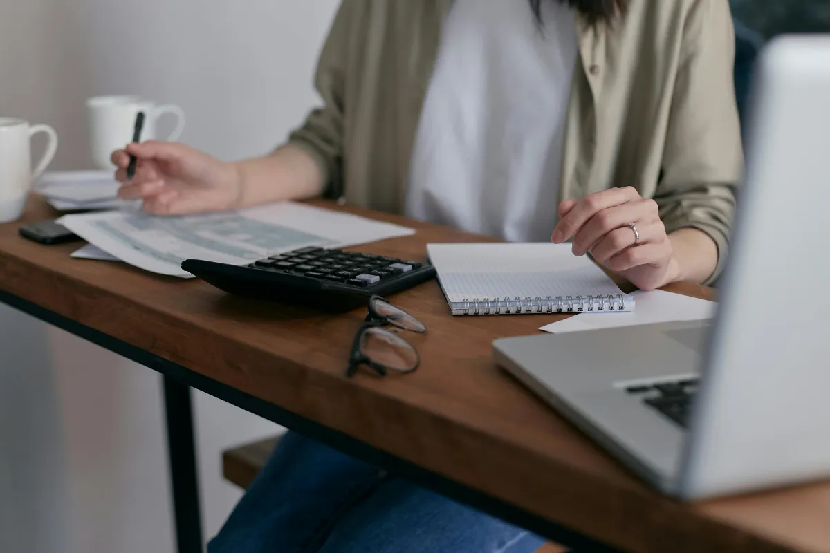 Lavori precari e stipendi bassi: ecco quanto guadagnano davvero i giovani umbri