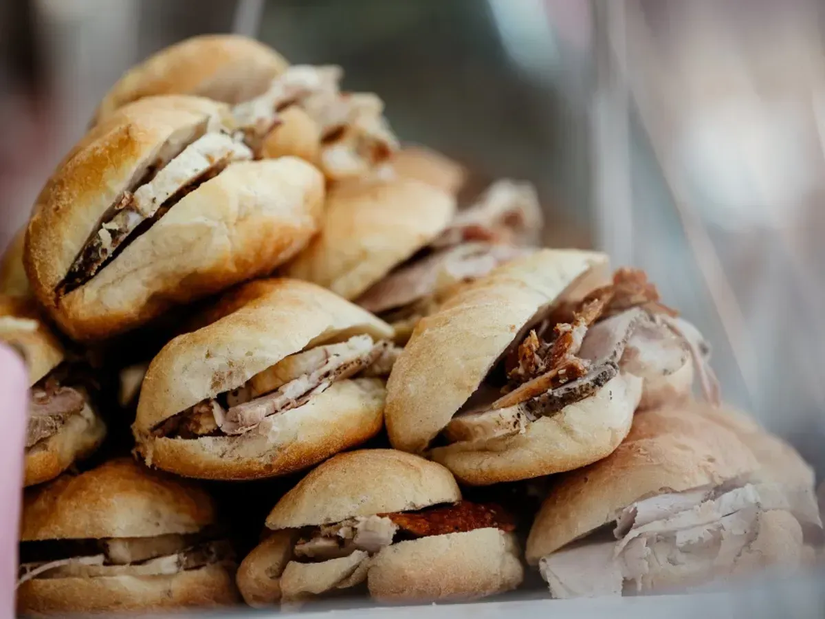 Porchetta on the road: gli indirizzi top da non perdere in Umbria prima di Porchettiamo