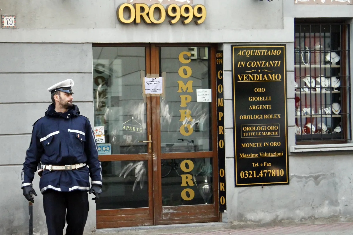 Non identificava i clienti e non compilava le schede, maxi-multa a un Compro Oro di Terni