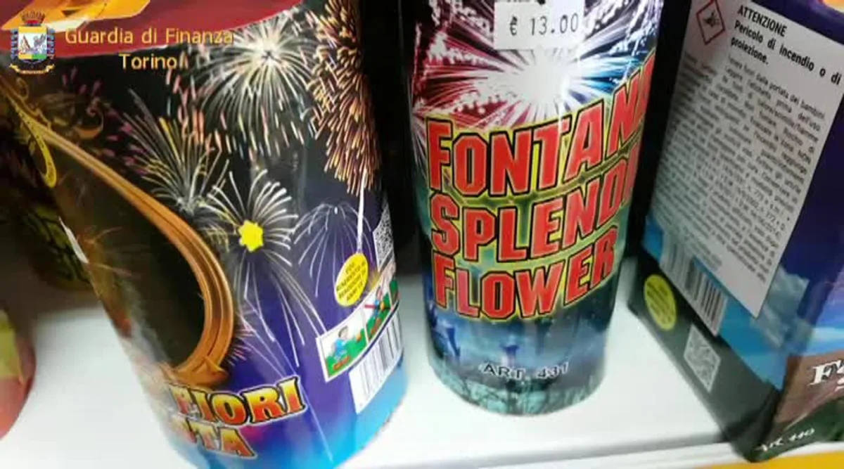 Terni, esplodono fuochi d'artificio a Largo Ottaviani. Due giovani denunciati
