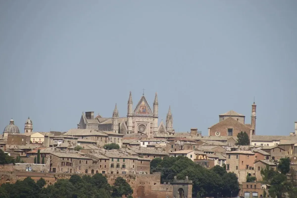 Orvieto contrasta lo spopolamento con il Patto per lo sviluppo sostenibile. Tardani incontra i sindacati