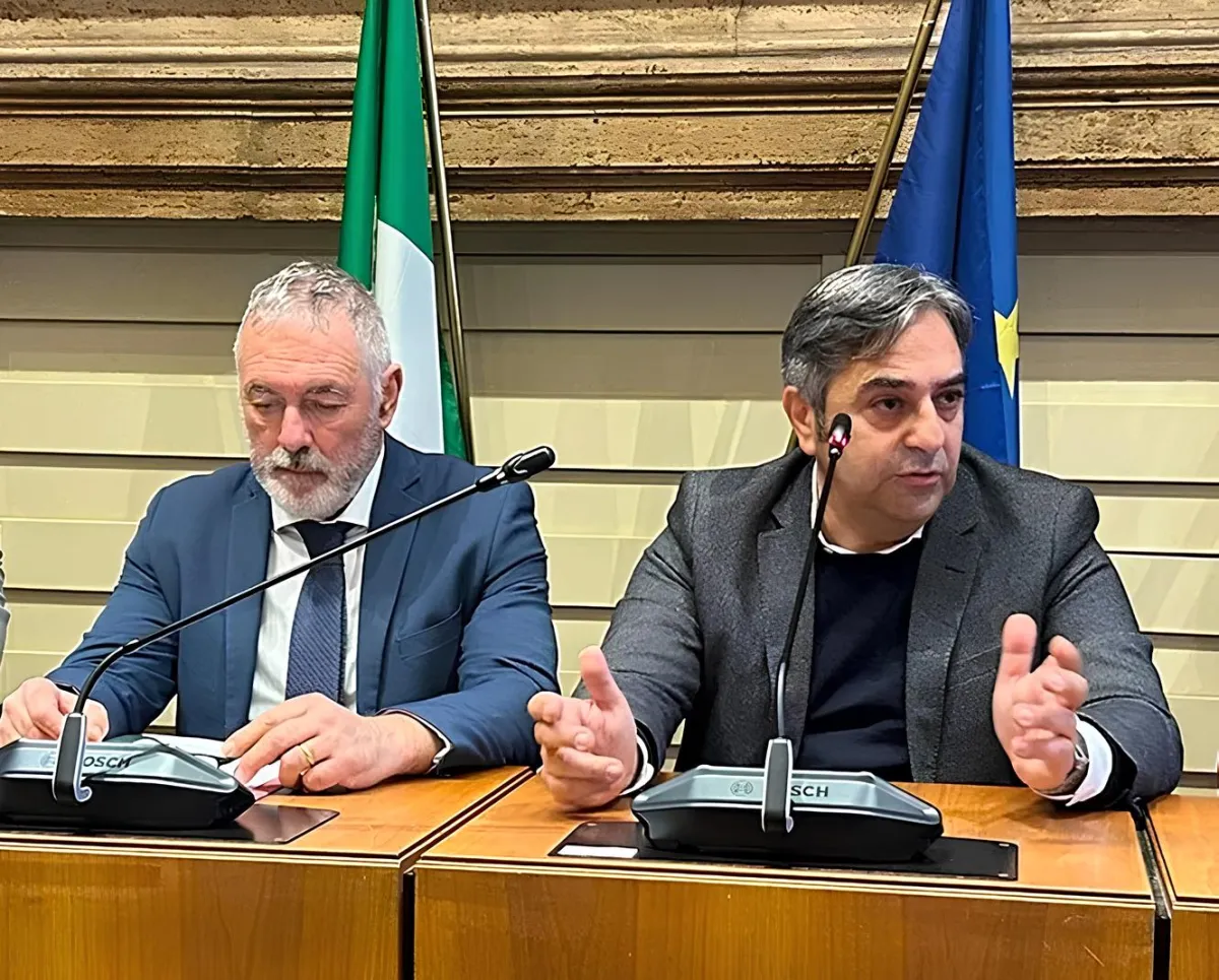 A Terni convegno su Nato, Europa e USA, col sindaco Bandecchi e il generale Tricarico