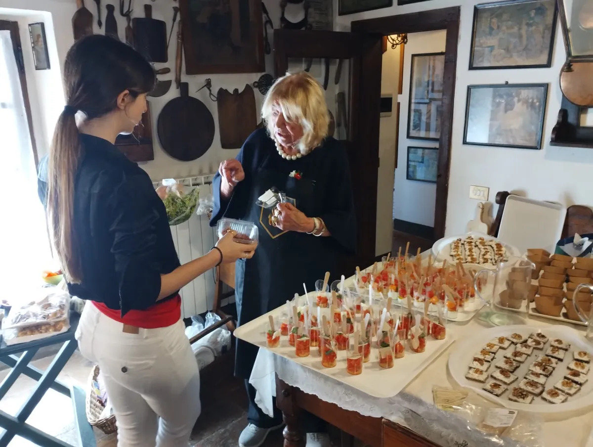 A casa Chiocci: il pranzo più eugubino d’Italia. Tradizione, ospitalità e un pizzico di Pantagruel a Palazzo Ranghiasci