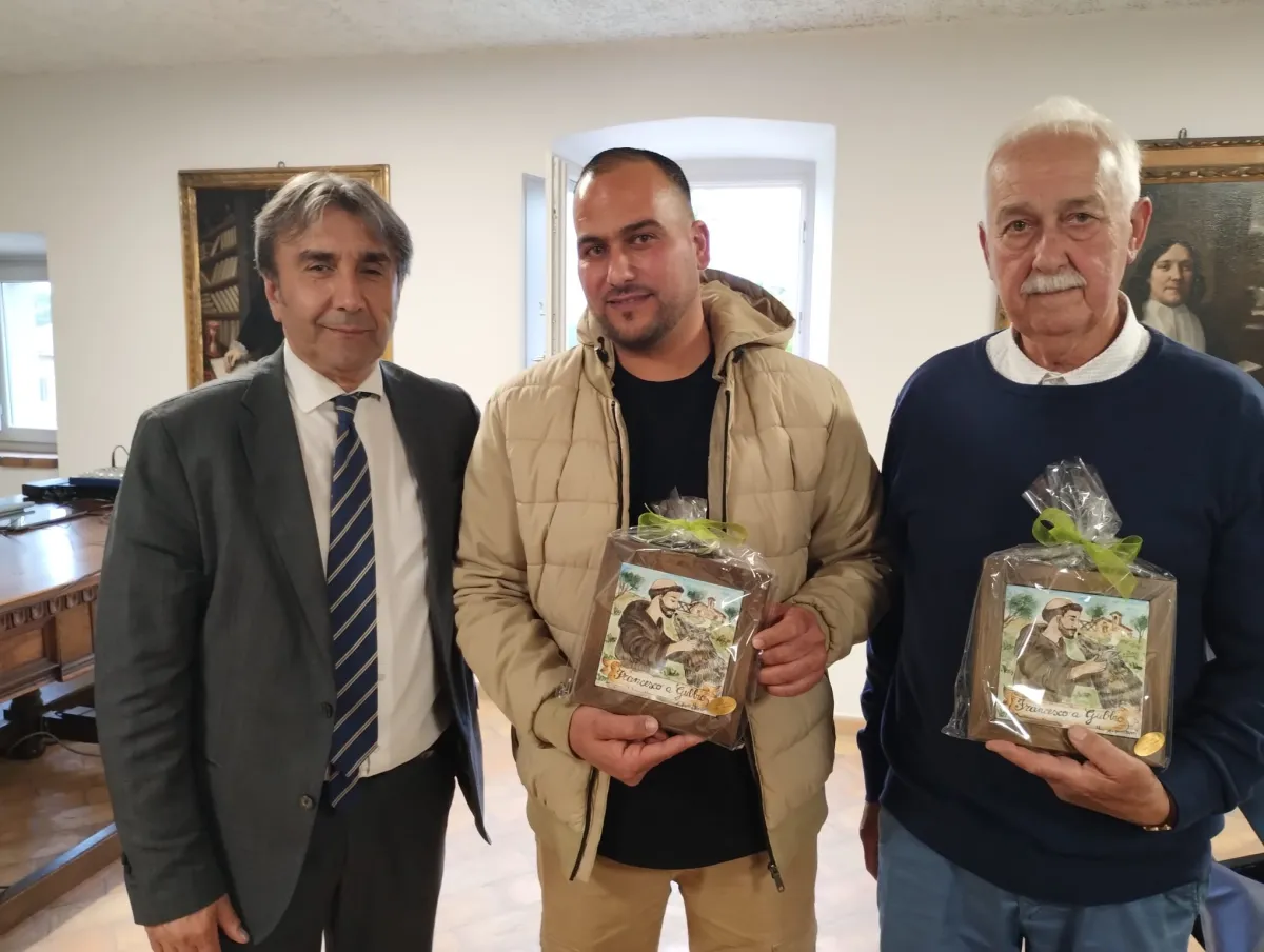 La forza di un simbolo ritrovato: la Madonna del Melograno. Il sindaco di Gubbio celebra la restituzione del dipinto