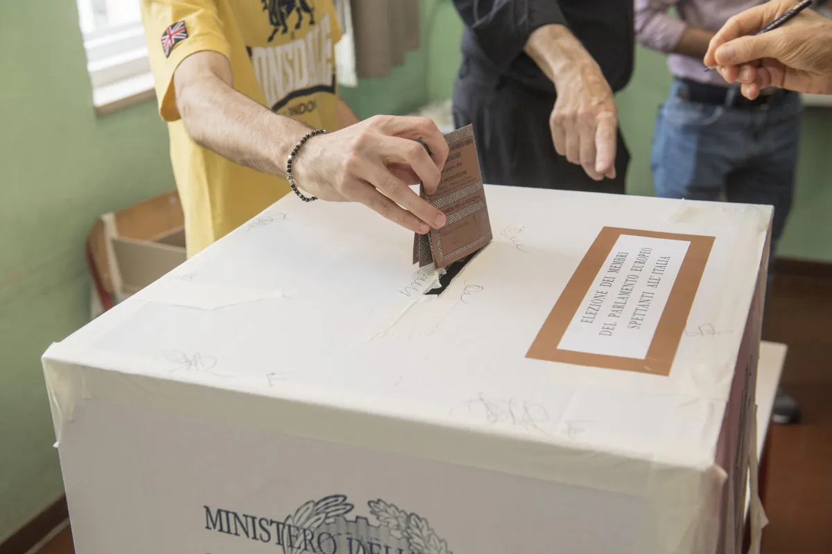  Elezioni Amministrative Umbria 2025: ecco i dati sull'affluenza alle ore 23 dopo la prima giornata di voto