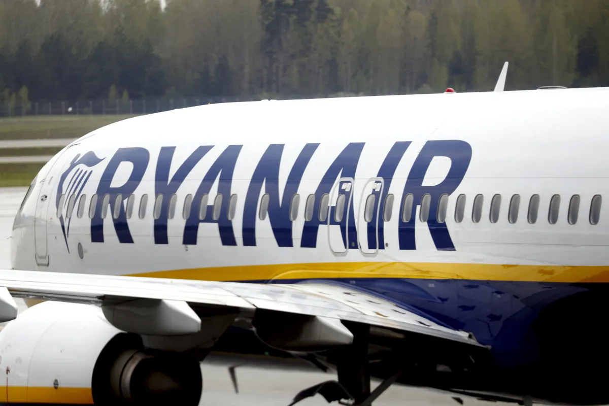 Foligno, Ryanair e la masterclass con gli studenti dello Scarpellini: così si formano i professionisti del cielo