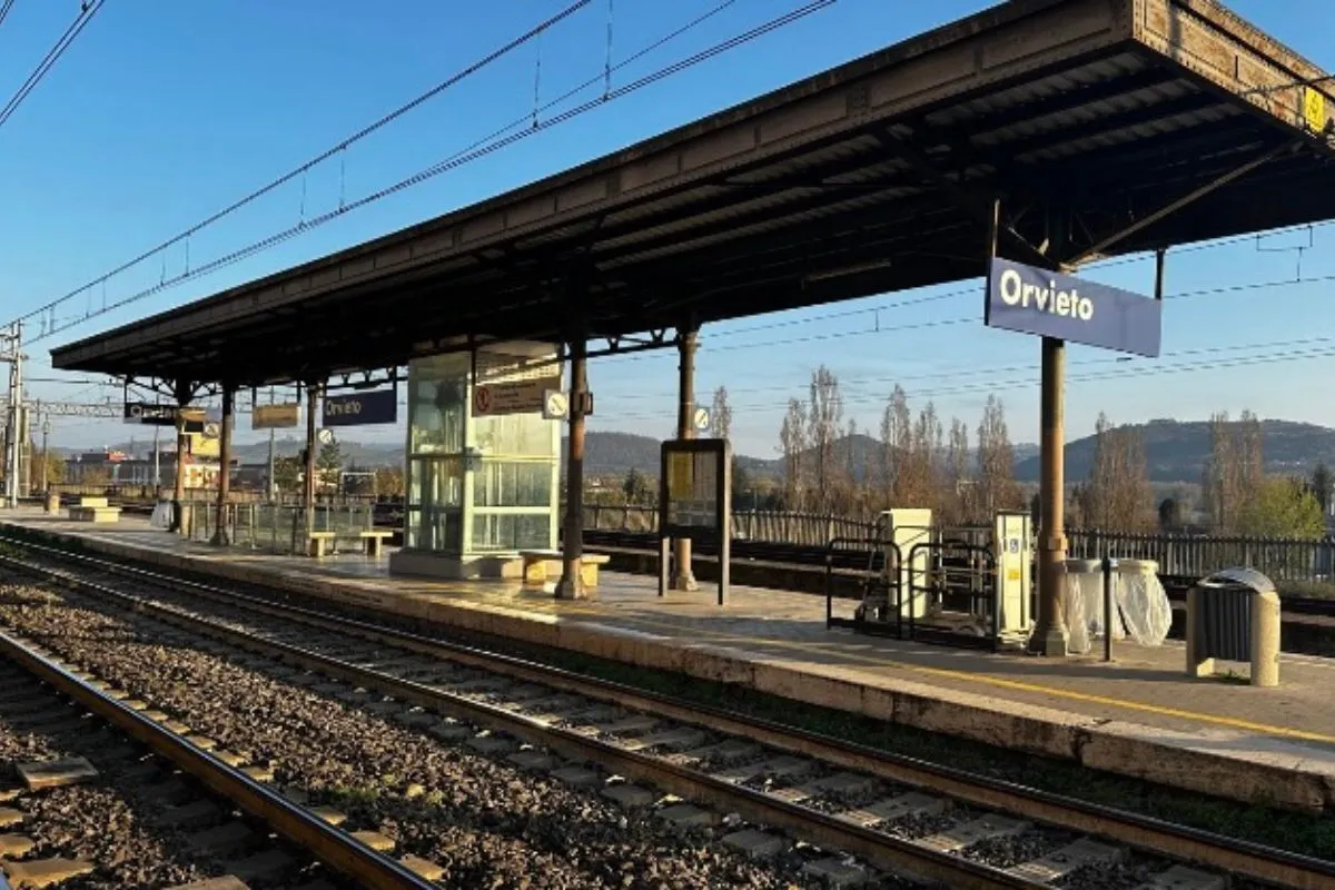 Treni, ancora disagi per i pendolari di Orvieto: amministrazione comunale “preoccupata per le notizie sull’orario estivo”