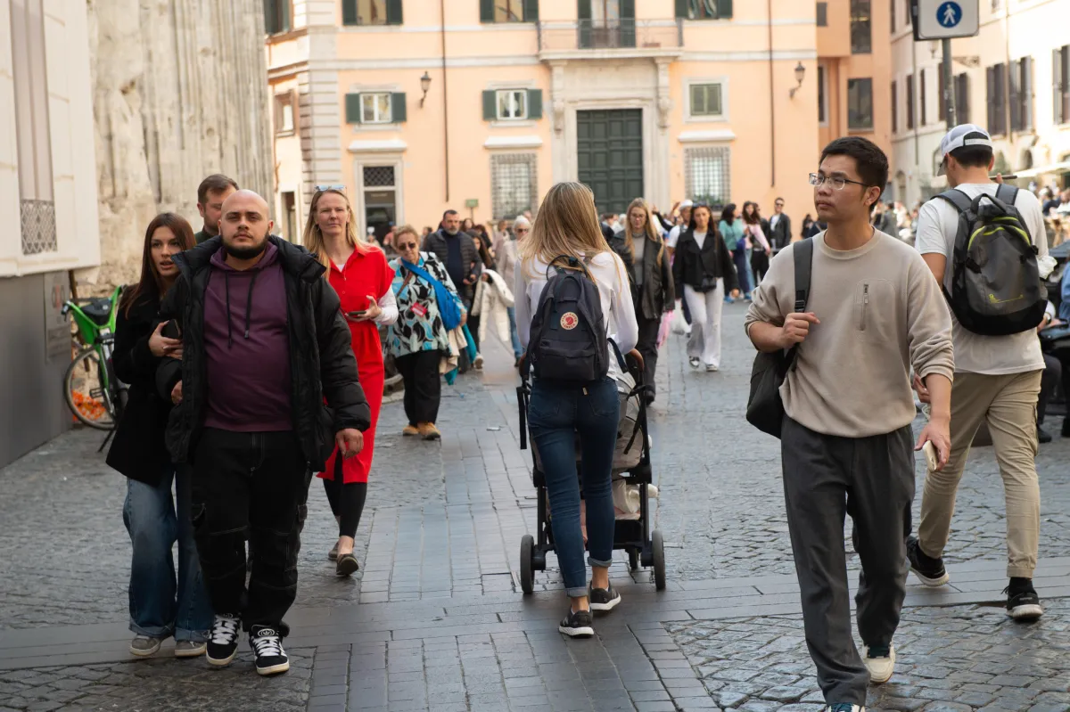 L'Umbria conferma il sostegno alle famiglie, nuovi fondi in arrivo. Più servizi dai Centri per la Famiglia e misure per i nuclei numerosi