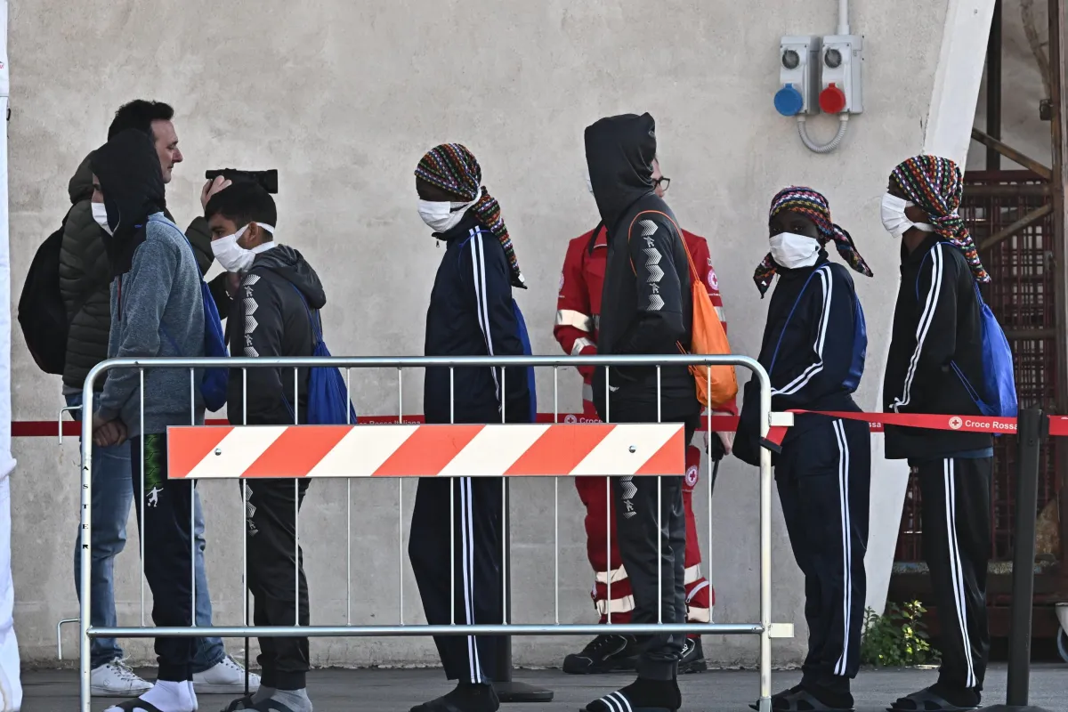 Fossato di Vico si mobilita contro il centro di accoglienza: nasce il comitato “Per Fossato di Vico”