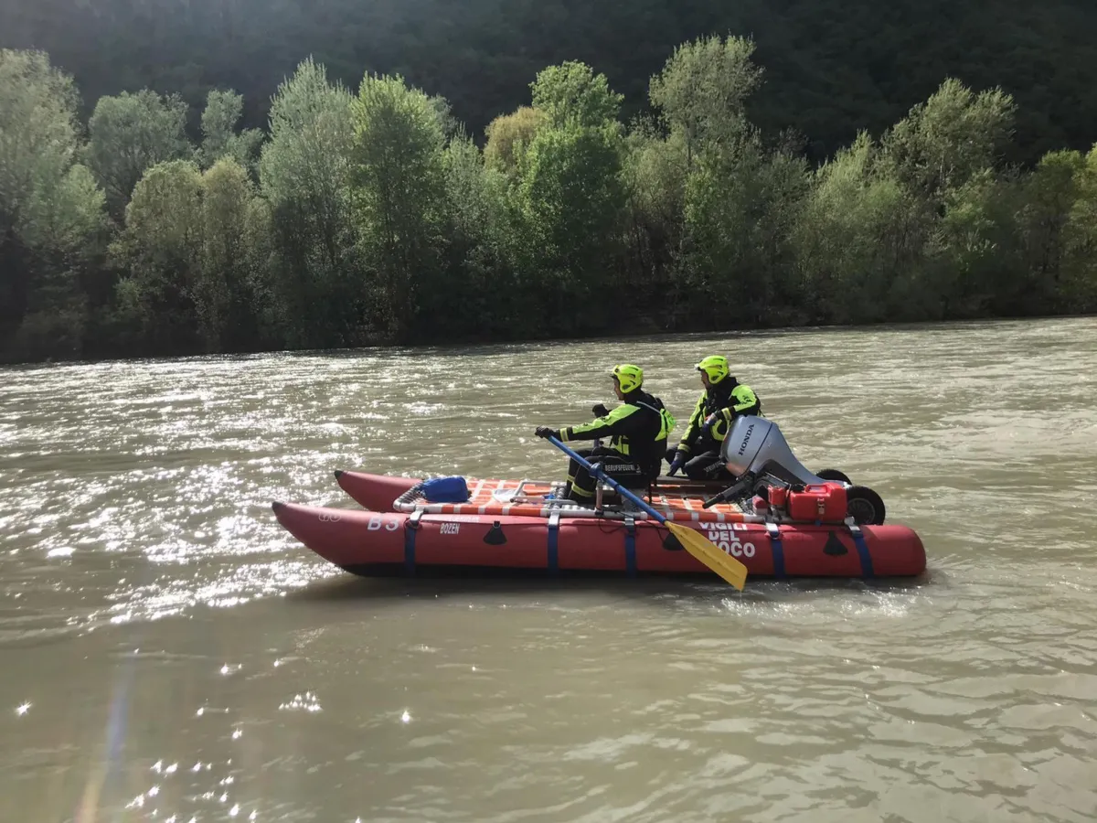 Terni, uomo cade nelle acque del Nera: l’intervento dei soccorsi evita la tragedia