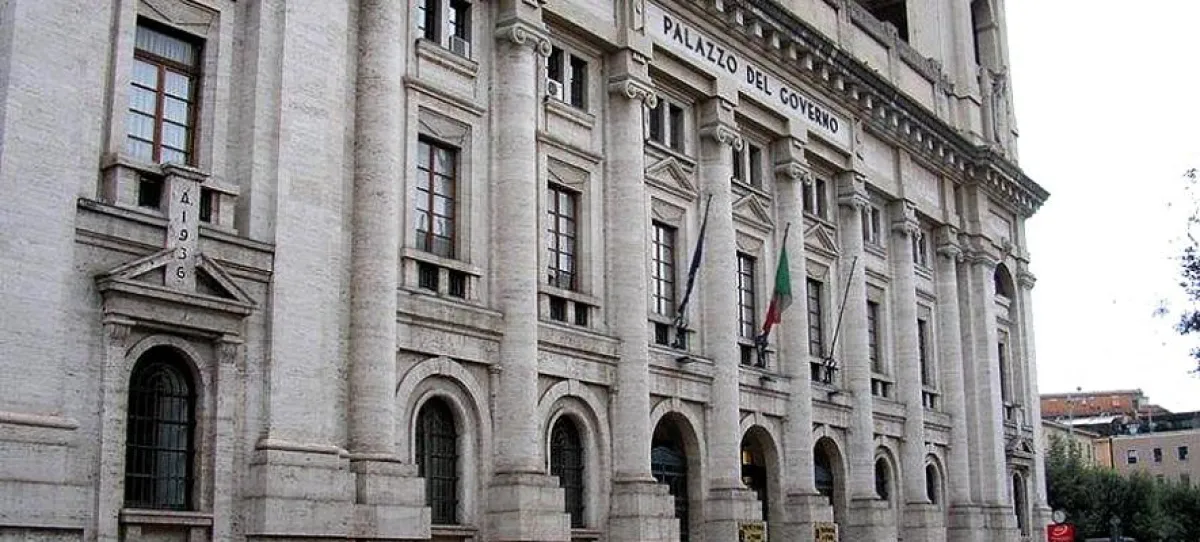 Prima interdittiva antimafia a Terni: la Prefettura blocca un’attività commerciale. Cosa succede