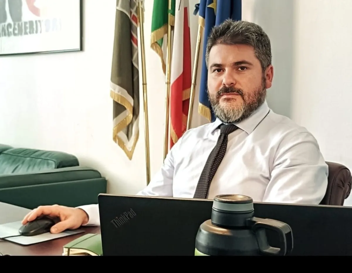 De Luca risponde a Bandecchi: "Illegittimo annullare autorizzazione agrivoltaico di Montecastrilli. Provincia di Terni coinvolta e favorevole"