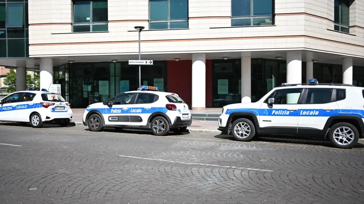Terni, scontro sugli spogliatoi della Polizia Locale: Bandecchi offre il suo ufficio per il cambio d'abito