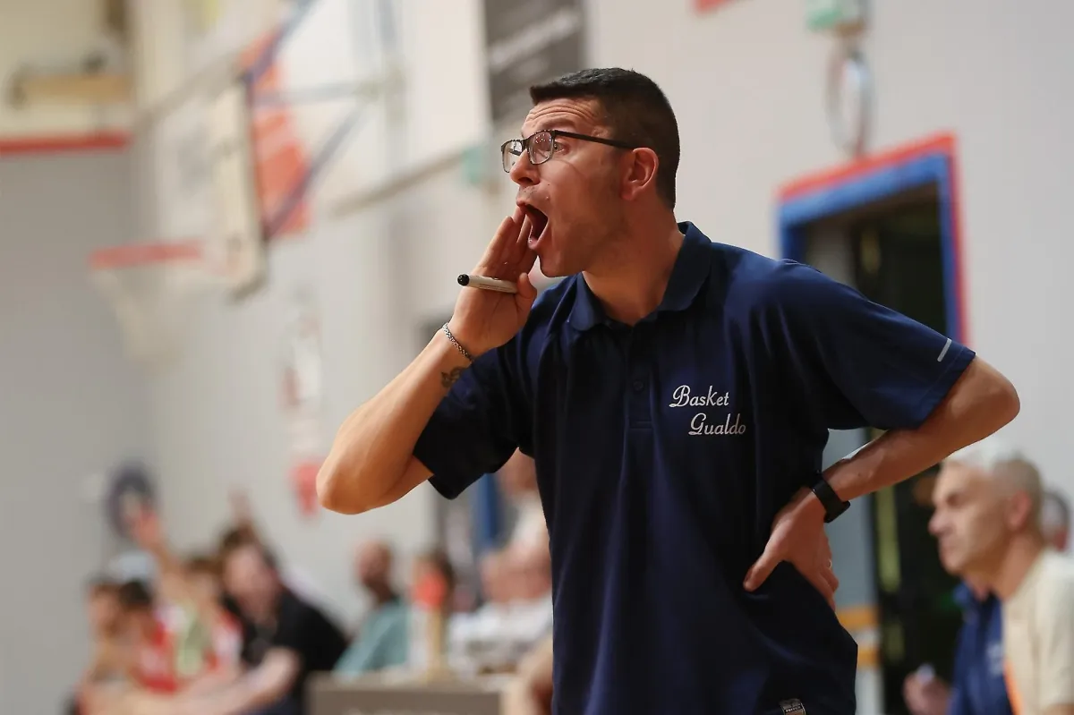 Basket Gualdo in B2, ecco il primo tassello: confermato coach Luca Paleco