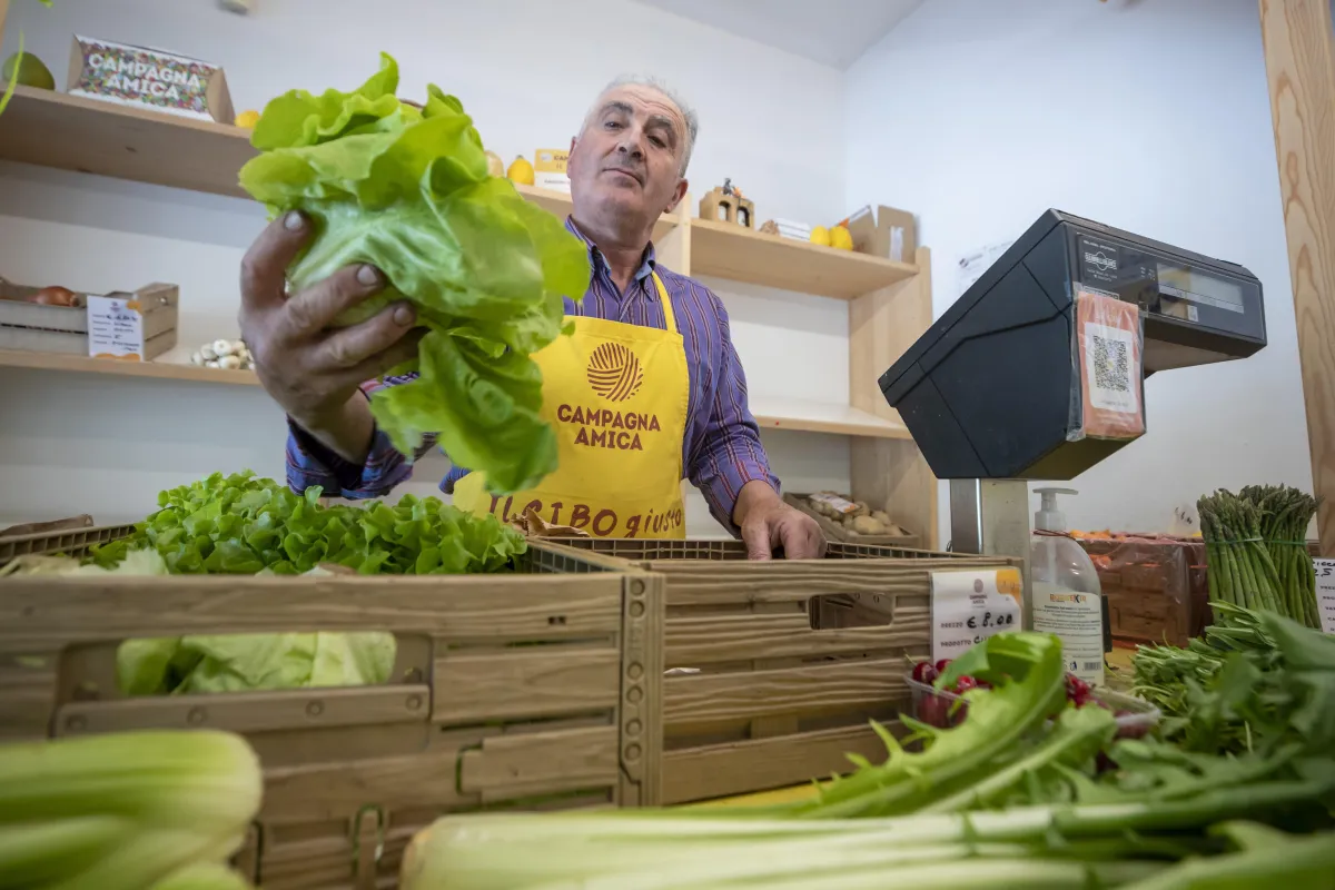 Due italiani su tre scelgono i mercati contadini. Coldiretti Umbria: cibo strumento di relazione