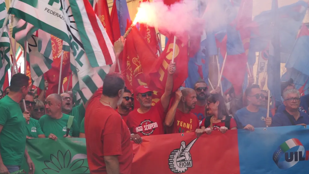 Sciopero dei metalmeccanici in Umbria, adesioni al 75%: corteo a Perugia per il rinnovo del contratto