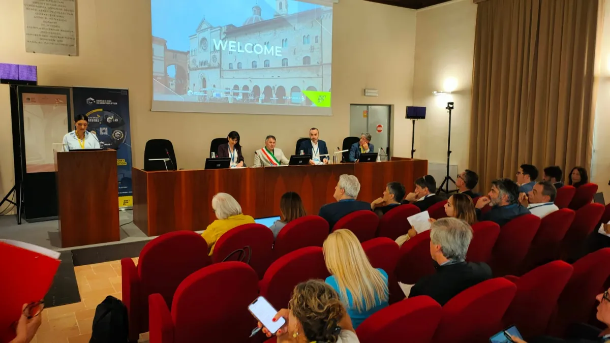 L’Europa sceglie Foligno per rilanciare i cluster umbri: aerospazio, nautica e mobilità elettrica al centro della strategia green
