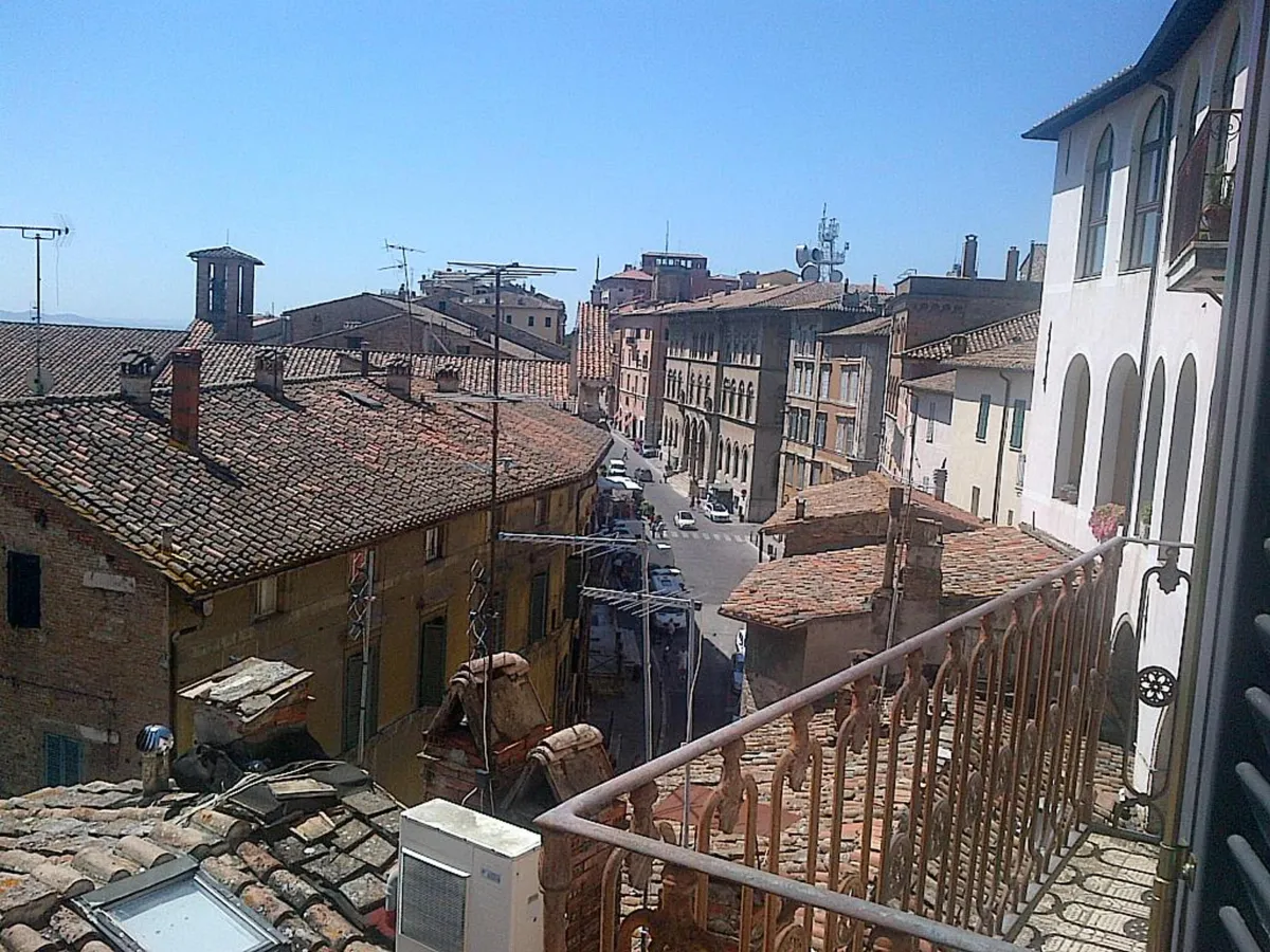 Allerta caldo in Umbria, bollino rosso il 26 giugno: temperature record e piani di emergenza in atto