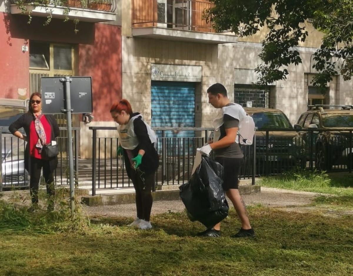 Volontari in azione a Terni per la pulizia del verde pubblico