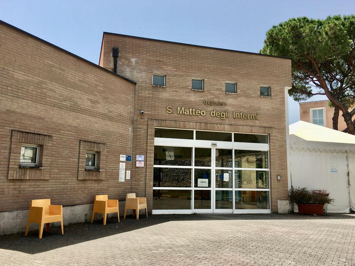 Ospedale Spoleto, donazione al reaparto oncologico da parte degli bikers umbri