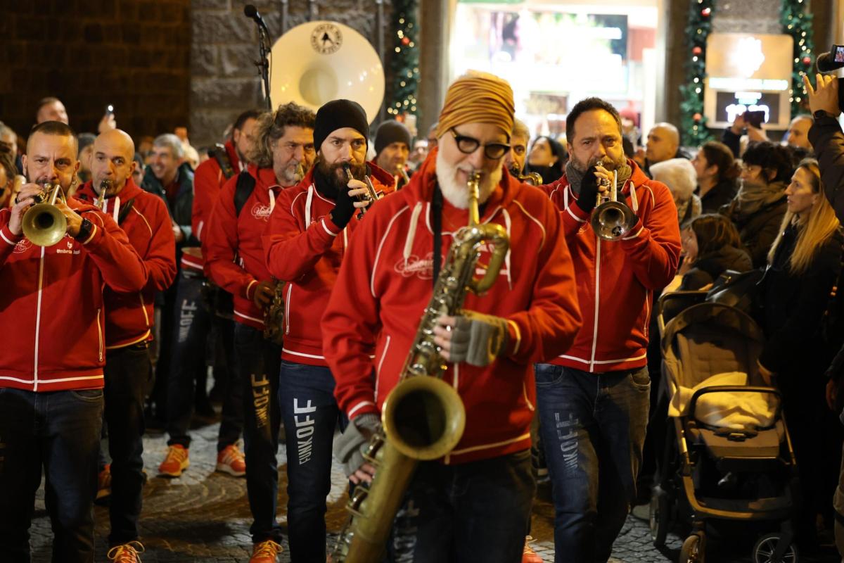 Orvieto, Umbria Jazz Winter: cresce l’attesa per i grandi concerti di Ekep Nkwelle e Paolo Fresu