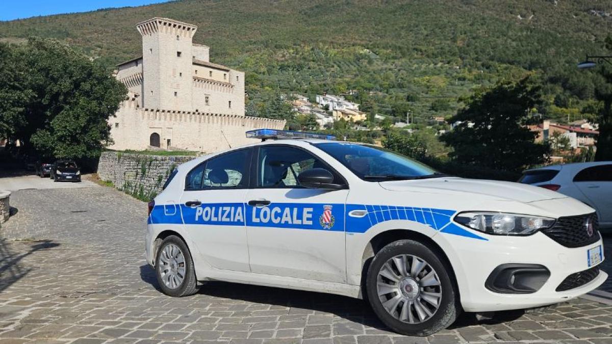 Preso il rider del Teatro Romano. Intercettato e fermato dalla Polizia Municipale di Gualdo Tadino