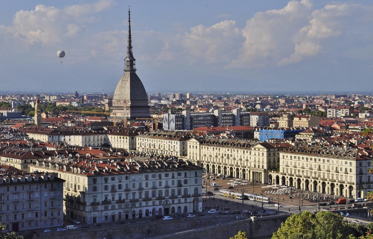 Città di Castello, studenti in gita a Torino derubati: rubati gli zaini sul pullman