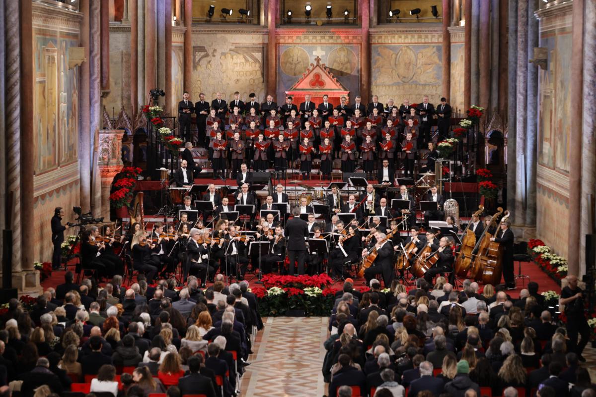 Voci e note di speranza: artisti dai paesi in guerra protagonisti del 39° Concerto di Natale di Assisi