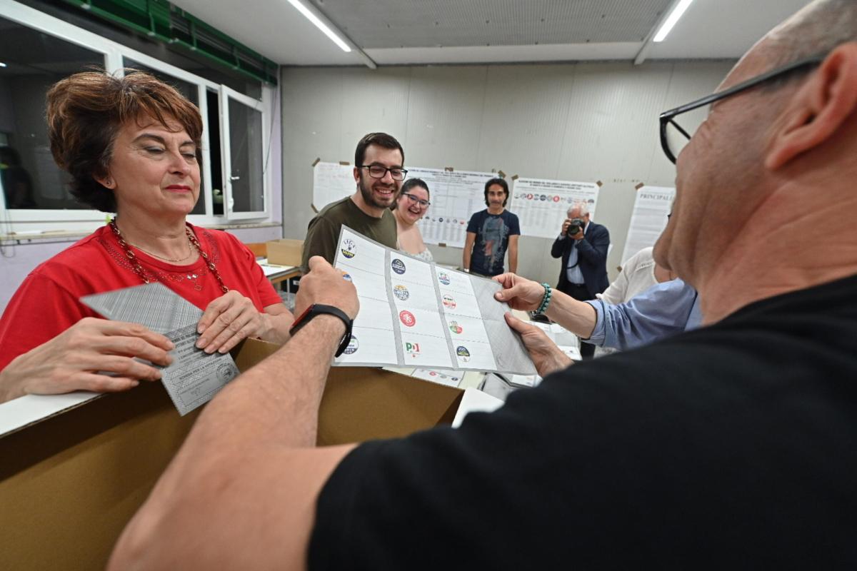 Seggi aperti in Umbria per i ballottaggi, 235 mila al voto in 5 città