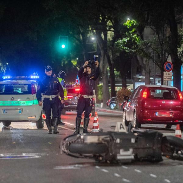 Tragedia a Perugia: 24enne si schianta con la moto e perde la vita