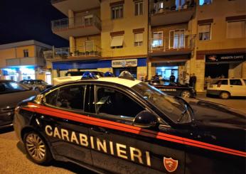 Tuoro sul Trasimeno, accoltella moglie e figlia: arrestato 34enne