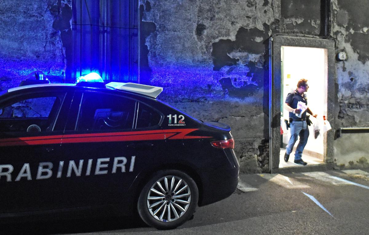 Perugia, Carabinieri salvano una ragazza che minaccia il suicidio: ecco cosa è successo