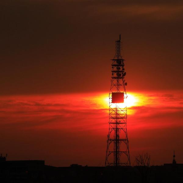 Gli abitanti di San Martino in Colle contro l’antenna con tecnologia 5G: “Danno paesaggistico”