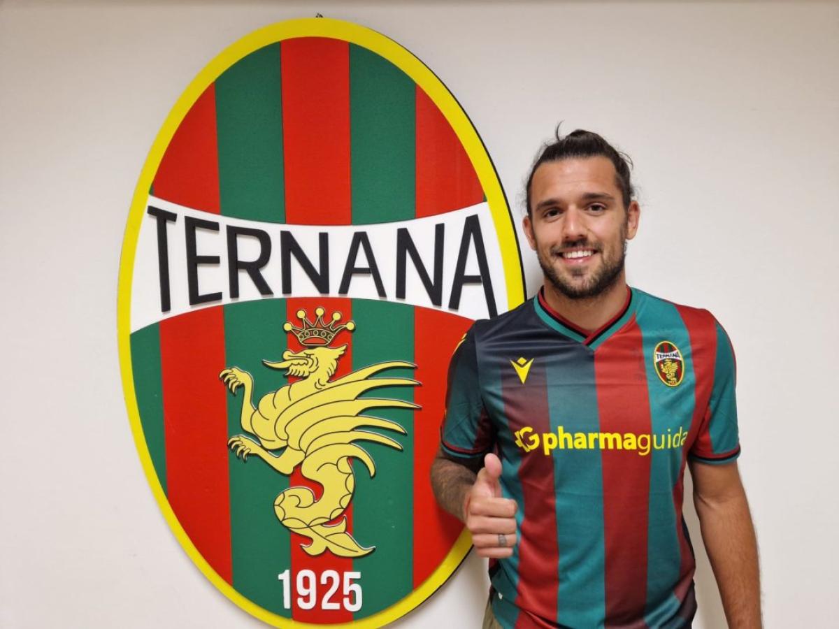 Un futuro rossoverde per Tiago Casasola, che rinnova con la Ternana fino al 2027