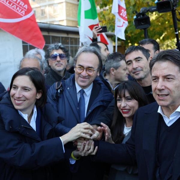 Conte esulta: il Movimento 5 Stelle celebra la vittoria di Proietti in Umbria