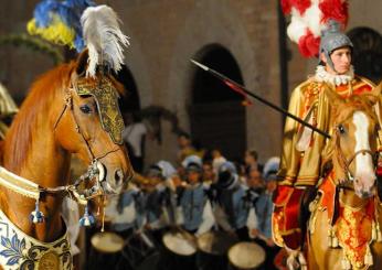 Svelato a Foligno il Palio della Giostra della Quintana. Estratto anche l’ordine di partenza dei rioni per le prove del 2 giugno