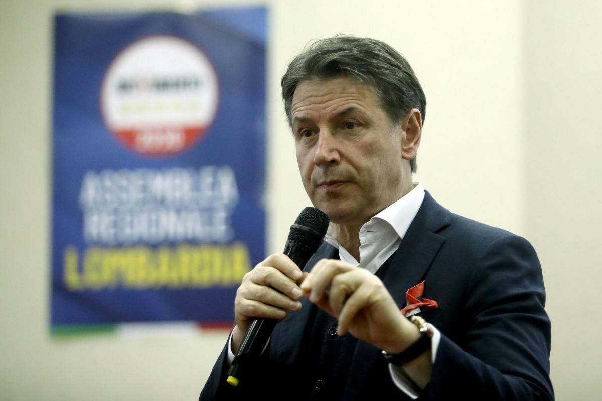 M5s, De Luca: “In Umbria il centrodestra esulta per le nuove opere, ma il merito è del PNRR di Conte”