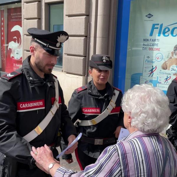 Truffe agli anziani, Lino Banfi testimonial della campagna di prevenzione dei Carabinieri