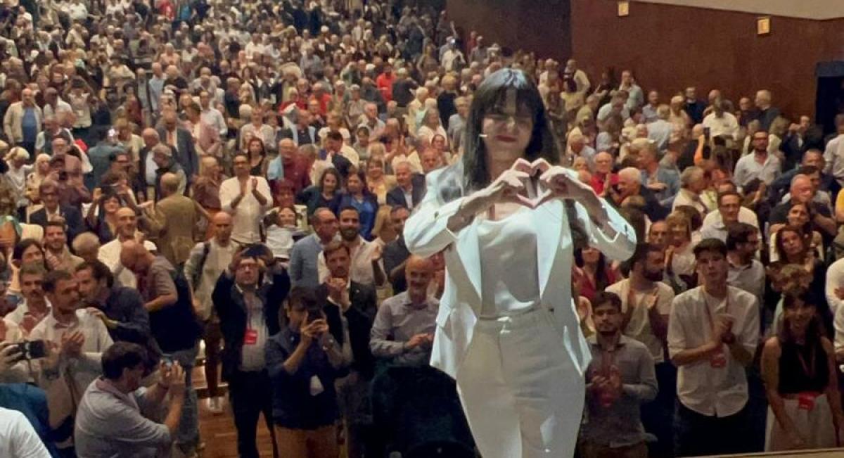 Stefania Proietti lancia la campagna elettorale al Lyrick: affluenza record 