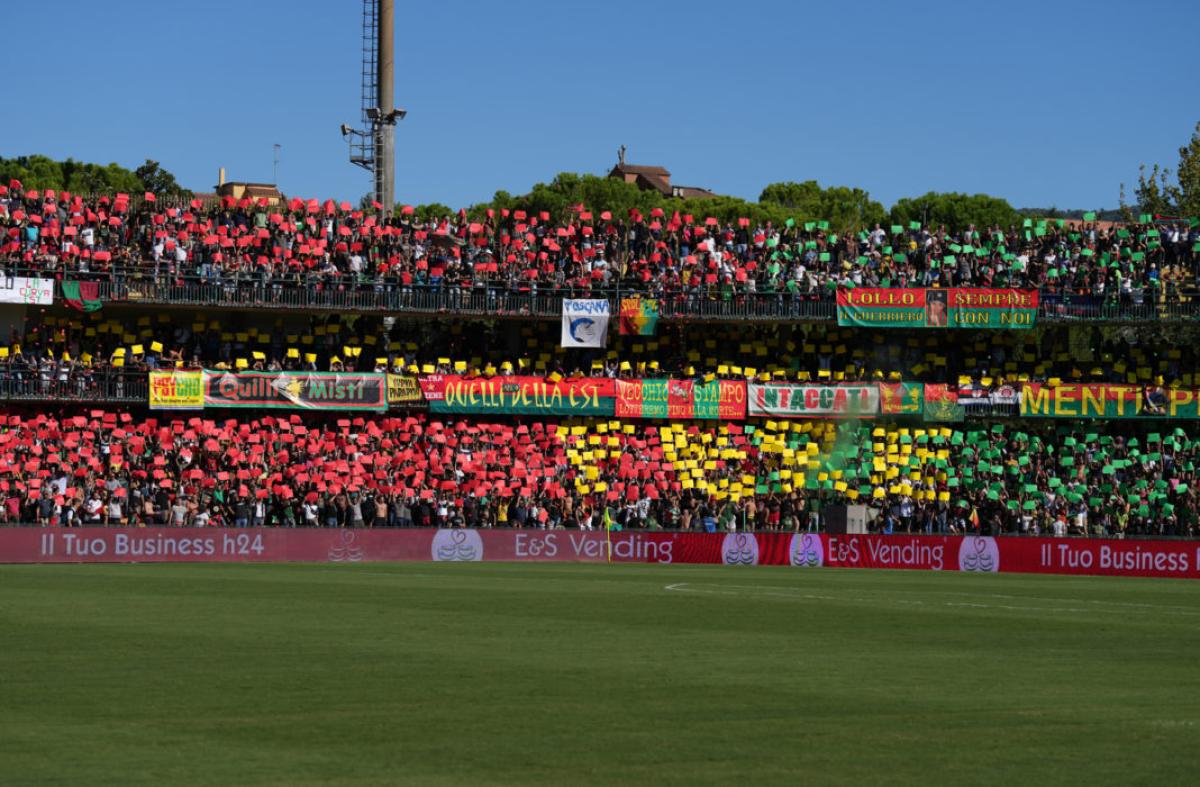 Sarà un muro rossoverde, Liberati sold out per Ternana-Bari