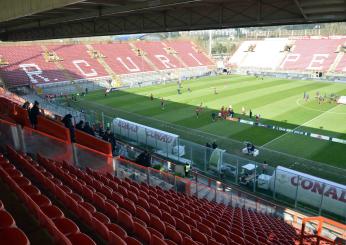 Perugia, rissa al Curi e partita sospesa: spavento tra i bambini