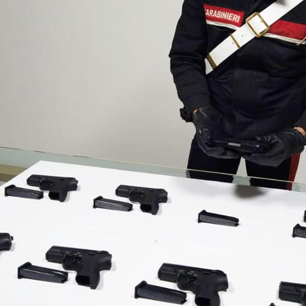 San Giustino, spara al vicino con la pistola da soft air: scatta la denuncia